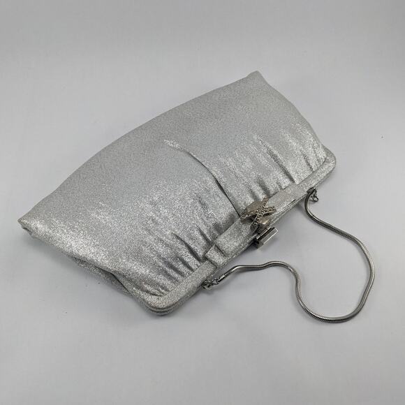 ANDE Vintage 60s Silver Purse with Bowtie Closure - Picture 1 of 9